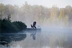 Tamarack Lake im Morgengrauen, Haliburton, Ontario, Kanada