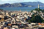 Coit Tower et la baie de San Francisco, San Francisco, Californie, USA