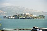 Vue d'angle élevé de l'île d'Alcatraz, San Francisco, Californie, USA