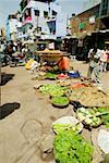 Vue angle élevé sur un marché aux légumes, Pushkar, Rajasthan, Inde