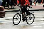 Homme monté sur un vélo, Chicago, Illinois, USA
