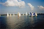 Bateaux à voile, lac Ontario (Ontario) Canada