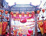 Straße Dekorationen für chinesische Neujahr, Chinatown, London, England
