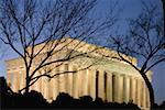 Regierungsgebäude beleuchtet in der Nacht, Washington DC, USA