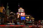 Gebäude beleuchtet in der Nacht, Las Vegas, Nevada, USA