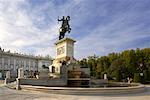 Statue du roi Philippe IV, Plaza de Oriente, Madrid, Espagne