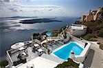 Patio und Pool, Santorini, Griechenland