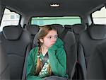 Porträt von Mädchen in Auto