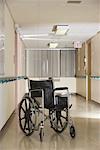 Leeren Rollstuhl im Krankenhaus