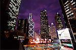 Quartier financier pendant la nuit, Hong Kong, Chine