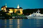 Burg beleuchtet in der Nacht, Festung Akershus, Oslo, Norwegen