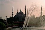 Fontaine devant une mosquée, la mosquée bleue, Istanbul, Turquie