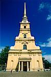 Façade d'une cathédrale, la cathédrale Pierre et Paul, Saint-Pétersbourg, Russie