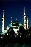 Moschee beleuchtet bei Nacht, die Blaue Moschee, Istanbul, Türkei