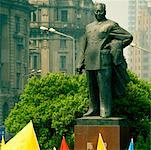 Statue of Mao Tse-tung in a city, The Bund, Shanghai, China