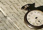 Lettre antique et pocket watch