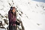 Femme ski, Whistler, Colombie-Britannique, Canada