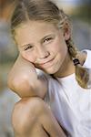 Portrait d'une jeune fille souriant