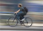 Voir le profil:: un homme monté sur un vélo