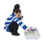Voir le profil:: une fille avec une boule de nettoyage un bac à litière