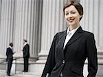Portrait d'une femme avocate souriant