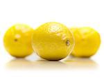 Gros plan de trois citrons