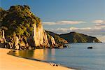 La plage, la baie Anapai, Abel Tasman National Park, South Island, Nouvelle-Zélande