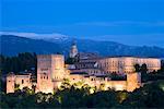 Granada in der Abenddämmerung, Spanien