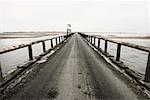 Chaussée des marées et tour d'Observation, de Lindisfarne, Northumberland, Angleterre, ru