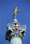 France, statue de Paris, place de la Bastille, de la Génie de la Liberté en haut de la colonne de juillet