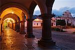 Catedral de SanJose in der Abenddämmerung, Antigua, Guatemala