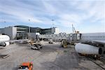 Avions au Terminal, aéroport International Pearson de Toronto, Ontario, Canada