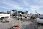 Avions au Terminal, aéroport International Pearson de Toronto, Ontario, Canada