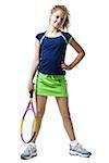 Jeune fille tenant un sourire de raquette de tennis