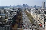 Paris, Frankreich, Blick auf die Avenue De La Grande Armee und La Defense