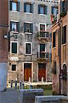 Gebäude und Canal, Dorsoduro, Venedig, Italien