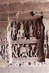 Statues sculptées dans une grotte, Ellora, Aurangabad, Maharashtra, Inde