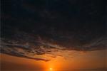 Vue panoramique sur le coucher du soleil, le projet Pakini Nui vent, South Point, archipel de Big Island, Hawaii USA