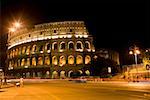 Amphithéâtre éclairée la nuit, Colisée, Rome, Italie