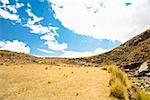 Nuages au-dessus d'une colline, Queswachaca, région de Cuzco, Pérou