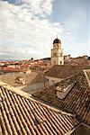 Tour de l'église et les toits de la ville, Dubrovnik, Croatie