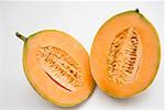 Melon cantaloup, coupées en deux