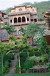Vue faible angle d'un fort, Neemrana Fort Palace Neemrana, Alwar, Rajasthan, Inde