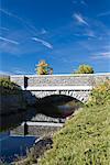 Brücke über den Bach, Lebreton Wohnungen, Ottawa, Ontario, Kanada