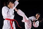 zwei weibliche judoka