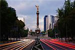 Verkehr auf Straße, Paseo De La Reforma, Mexico City, Mexiko