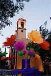 Papier fleurs en Front d'église de San Juan de Dios, San Miguel de Allende, Guanajuato, Mexique
