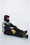 Homme sur le Ross Ice Shelf, la mer de Ross, Ross Island, McMurdo Sound, dépendance de Ross, Antarctique