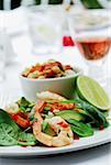 Salade de crevettes et avocat