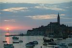 Vieille ville de Rovinj au coucher du soleil